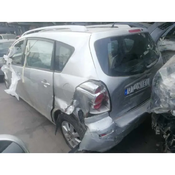TOYOTA COROLLA VERSO (R1) '2004 2.0 D-4D LUNA GRIS