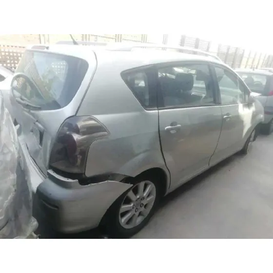 TOYOTA COROLLA VERSO (R1) '2004 2.0 D-4D LUNA GRIS