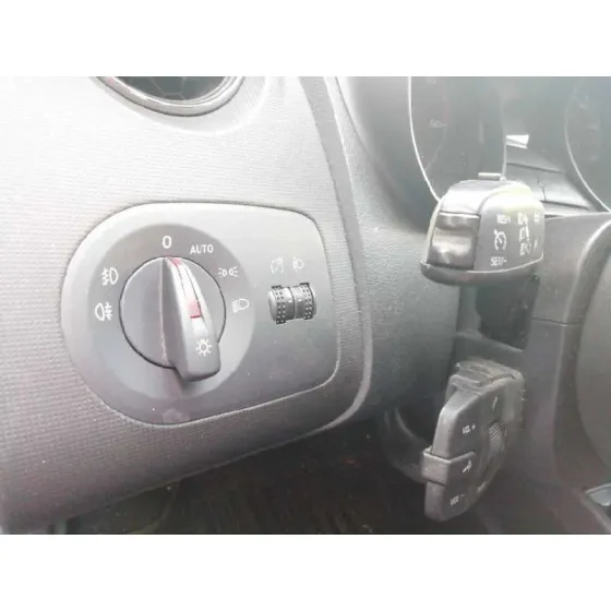 SEAT IBIZA (6J5) '2014 * NEGRO