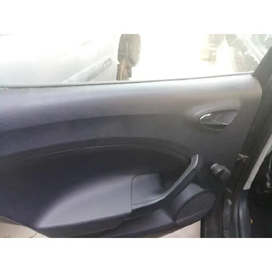 SEAT IBIZA (6J5) '2014 * NEGRO