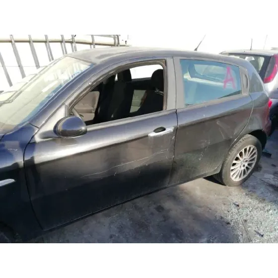 ALFA ROMEO 147 (190) '2006 1.6 TS 105 DISTINCTIVE NEGRO