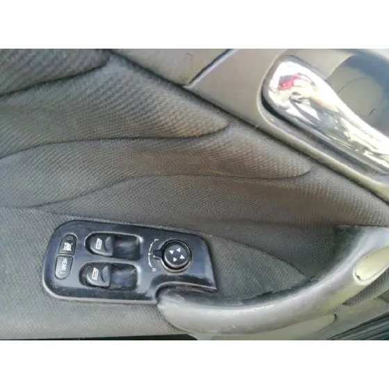 ALFA ROMEO 147 (190) '2006 1.6 TS 105 DISTINCTIVE NEGRO