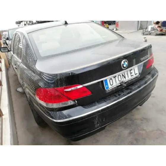 BMW SERIE 7 (E65/E66) '2005 750I NEGRO