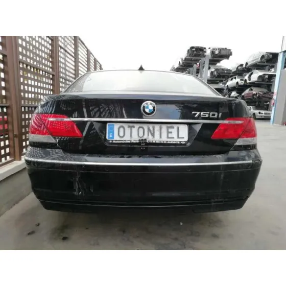 BMW SERIE 7 (E65/E66) '2005 750I NEGRO