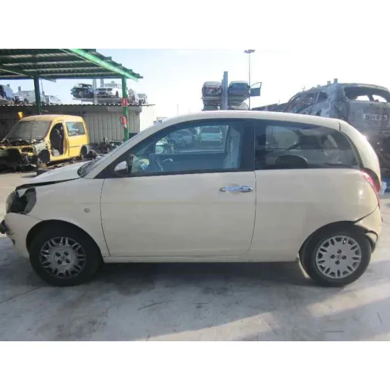 LANCIA YPSILON (101) '2005 1.2 CAT CREMA