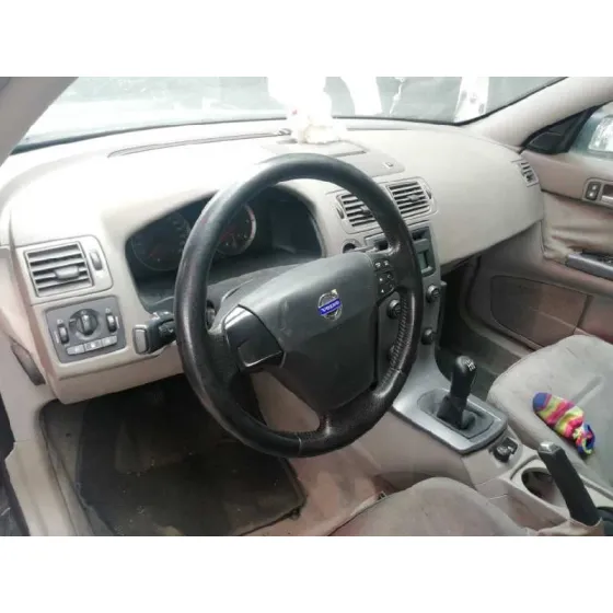 VOLVO S40 BERLINA '2005 1.6 D KINETIC AZUL OSCURO
