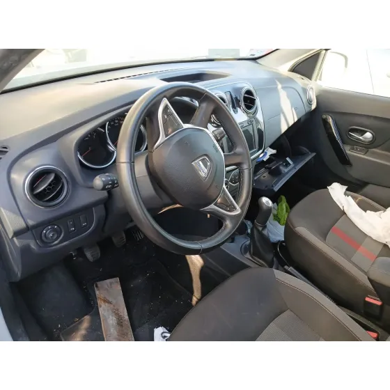 Dacia SANDERO II (B8_) 2012