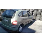 RENAULT SCENIC (JA..) RENAULT SCENIC (JA..) '2002 1.6 16V PRIVILEGE VERDE 2001