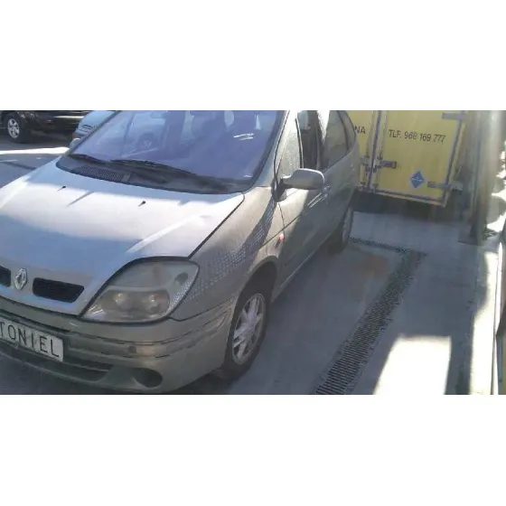 RENAULT SCENIC (JA..) '2002 1.6 16V PRIVILEGE VERDE