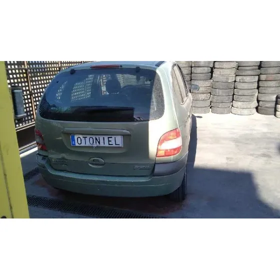 RENAULT SCENIC (JA..) '2002 1.6 16V PRIVILEGE VERDE