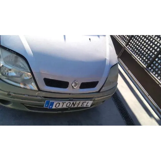RENAULT SCENIC (JA..) '2002 1.6 16V PRIVILEGE VERDE