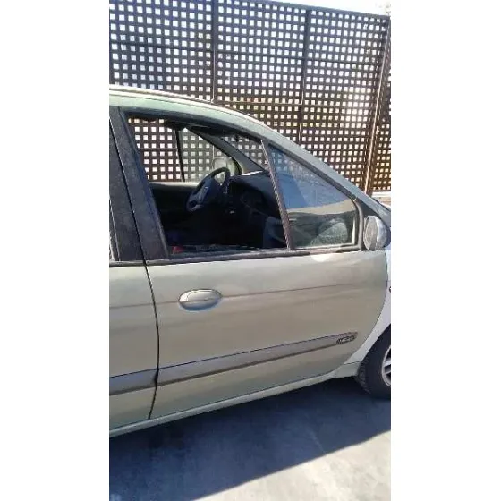 RENAULT SCENIC (JA..) '2002 1.6 16V PRIVILEGE VERDE