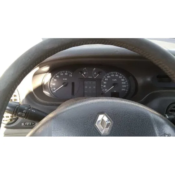 RENAULT SCENIC (JA..) '2002 1.6 16V PRIVILEGE VERDE