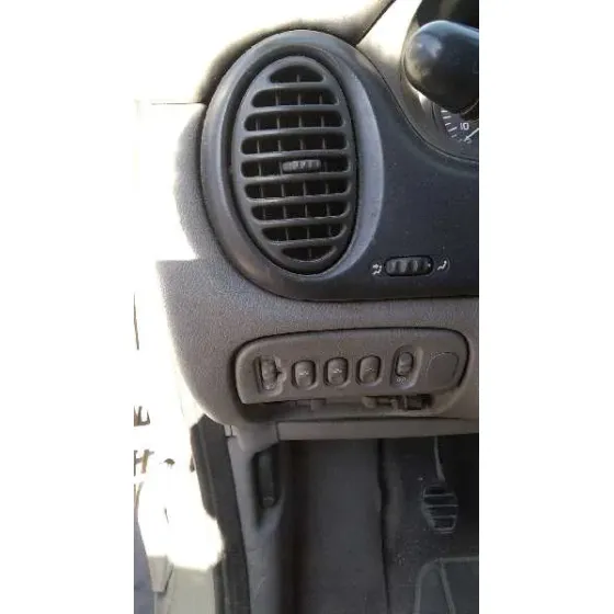 RENAULT SCENIC (JA..) '2002 1.6 16V PRIVILEGE VERDE