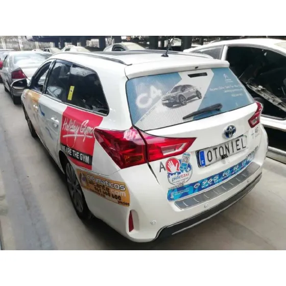 TOYOTA AURIS TOURING SPORTS (E18) '2013 HYBRID ACTIVE GRIS