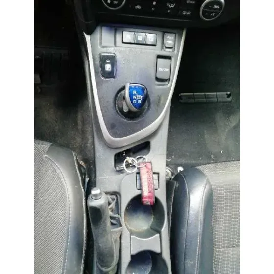 TOYOTA AURIS TOURING SPORTS (E18) '2013 HYBRID ACTIVE GRIS