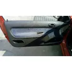 PEUGEOT 206 BERLINA PEUGEOT 206 BERLINA '2002 XT ROJO 1998