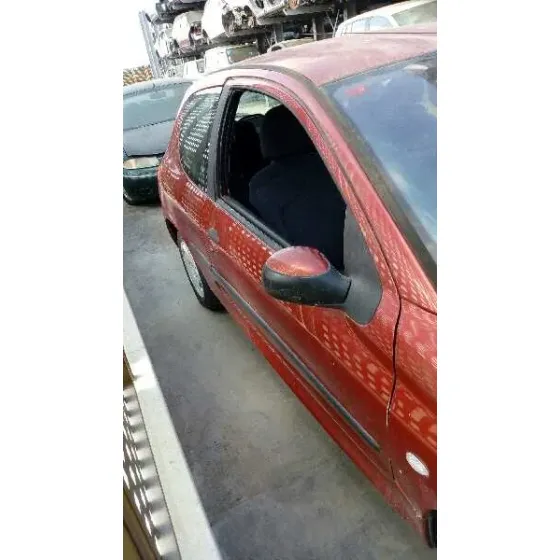 PEUGEOT 206 BERLINA '2002 XT ROJO
