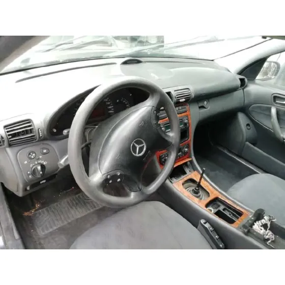 MERCEDES CLASE C (W203) BERLINA '2003 220 CDI (203.006) NEGRO