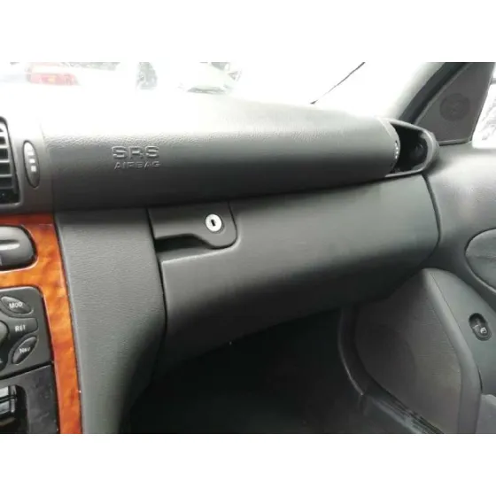 MERCEDES CLASE C (W203) BERLINA '2003 220 CDI (203.006) NEGRO