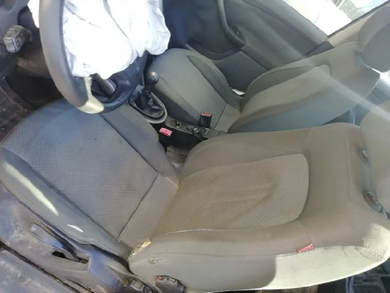 SEAT TOLEDO (5P2) SEAT TOLEDO (5P2) '2005 STYLANCE / STYLE GRIS 2004