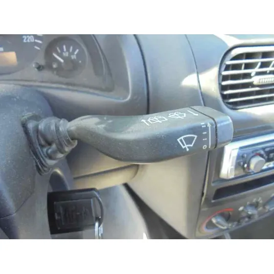 OPEL CORSA C 2004 BLUE LINE PLATA