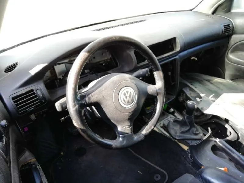 VOLKSWAGEN PASSAT BERLINA (3B3) '2002 V6 TDI HIGHLINE VERDE