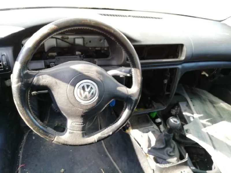 VOLKSWAGEN PASSAT BERLINA (3B3) '2002 V6 TDI HIGHLINE VERDE