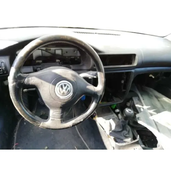 VOLKSWAGEN PASSAT BERLINA (3B3) '2002 V6 TDI HIGHLINE VERDE
