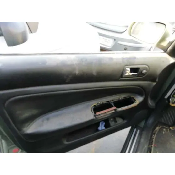 VOLKSWAGEN PASSAT BERLINA (3B3) '2002 V6 TDI HIGHLINE VERDE