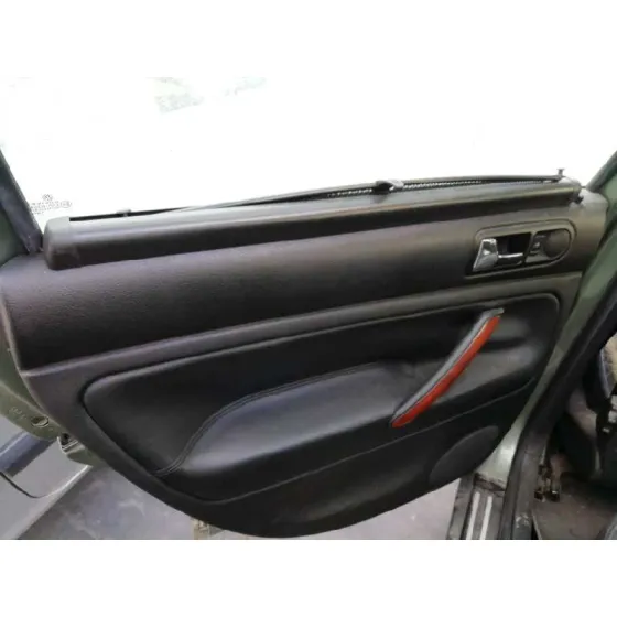 VOLKSWAGEN PASSAT BERLINA (3B3) '2002 V6 TDI HIGHLINE VERDE