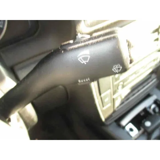 VOLKSWAGEN PASSAT BERLINA (3B3) '2001 1.9 TDI AZUL