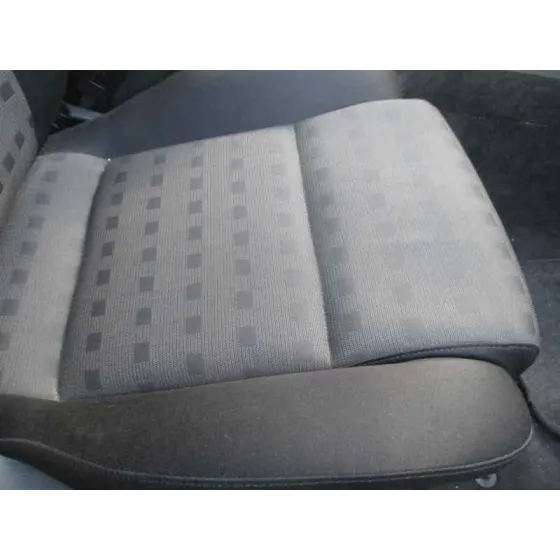 VOLKSWAGEN PASSAT BERLINA (3B3) '2001 1.9 TDI AZUL