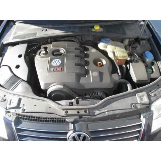 VOLKSWAGEN PASSAT BERLINA (3B3) '2001 1.9 TDI AZUL