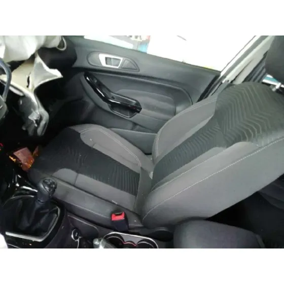 FORD FIESTA (CCN) '2013 TREND BLANCO