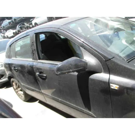 OPEL ASTRA H BERLINA '2005 COSMO NEGRO