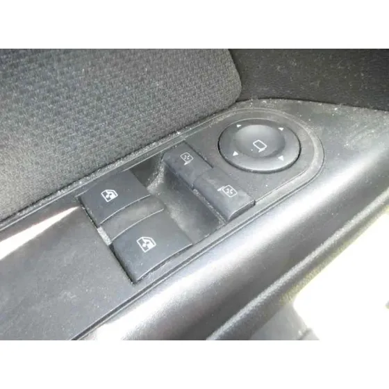 OPEL ASTRA H BERLINA '2005 COSMO NEGRO