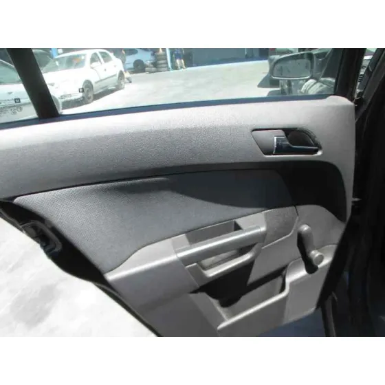 OPEL ASTRA H BERLINA '2005 COSMO NEGRO
