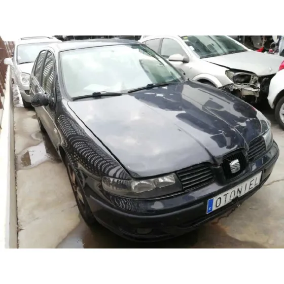 SEAT LEON (1M1) '2004 SPORT NEGRO
