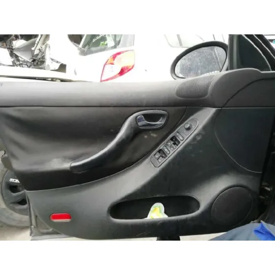 SEAT LEON (1M1) '2004 SPORT NEGRO