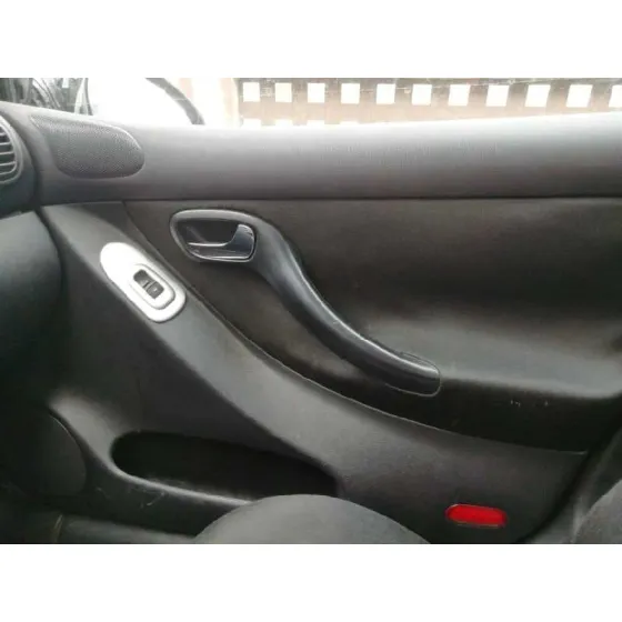 SEAT LEON (1M1) '2004 SPORT NEGRO