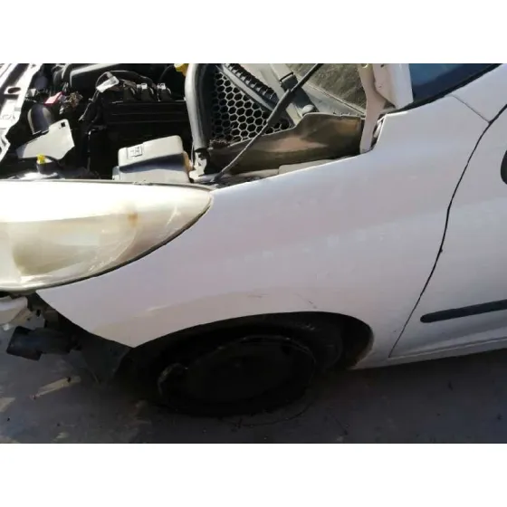 PEUGEOT 207 '2007 1.4 HDI BLANCO