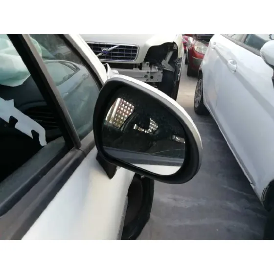 PEUGEOT 207 '2007 1.4 HDI BLANCO