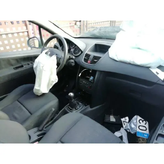 PEUGEOT 207 '2007 1.4 HDI BLANCO