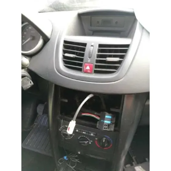 PEUGEOT 207 '2007 1.4 HDI BLANCO
