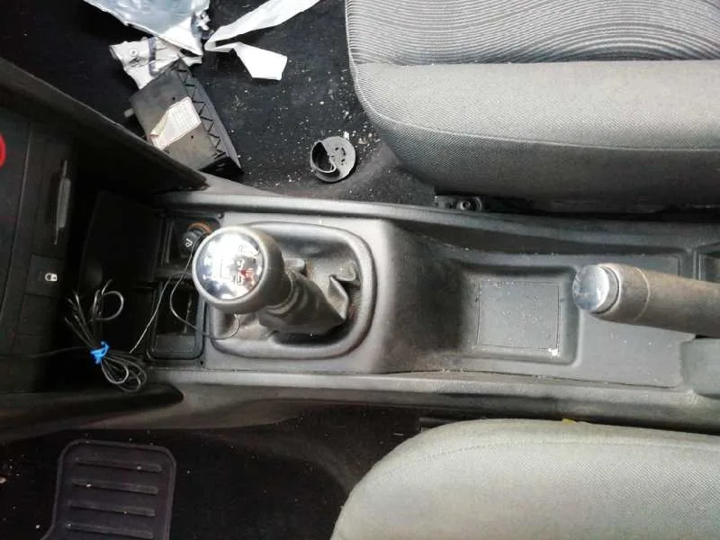 PEUGEOT 207 '2007 1.4 HDI BLANCO
