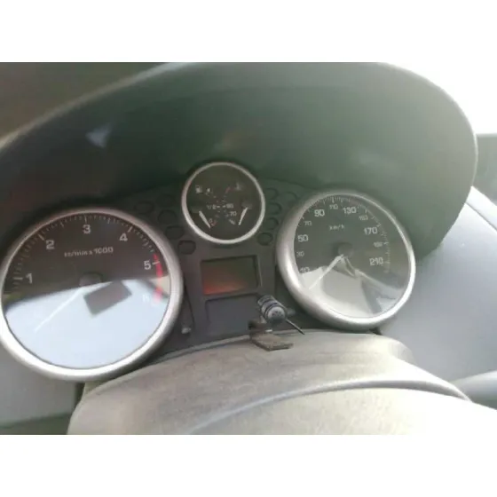 PEUGEOT 207 '2007 1.4 HDI BLANCO