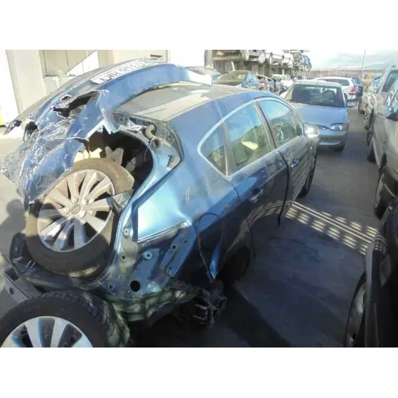OPEL ASTRA J LIM. '2013 EXCELLENCE AZUL
