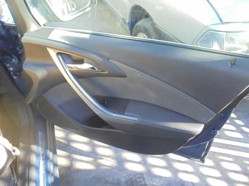 OPEL ASTRA J LIM. '2013 EXCELLENCE AZUL