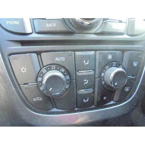 OPEL ASTRA J LIM. '2013 EXCELLENCE AZUL